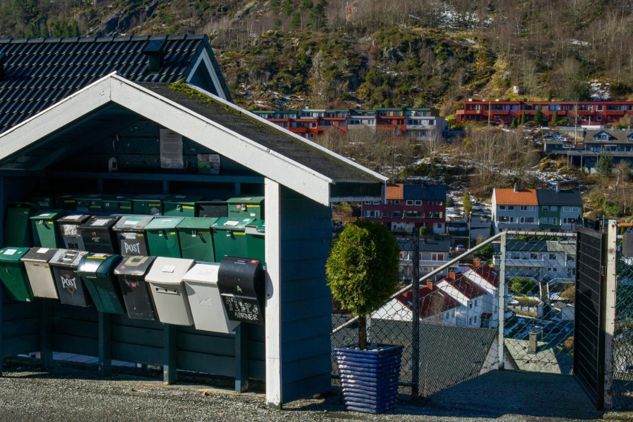 Ferienhaus Cosy House With Sunny Terrace, Garden And Fjord View Bergen